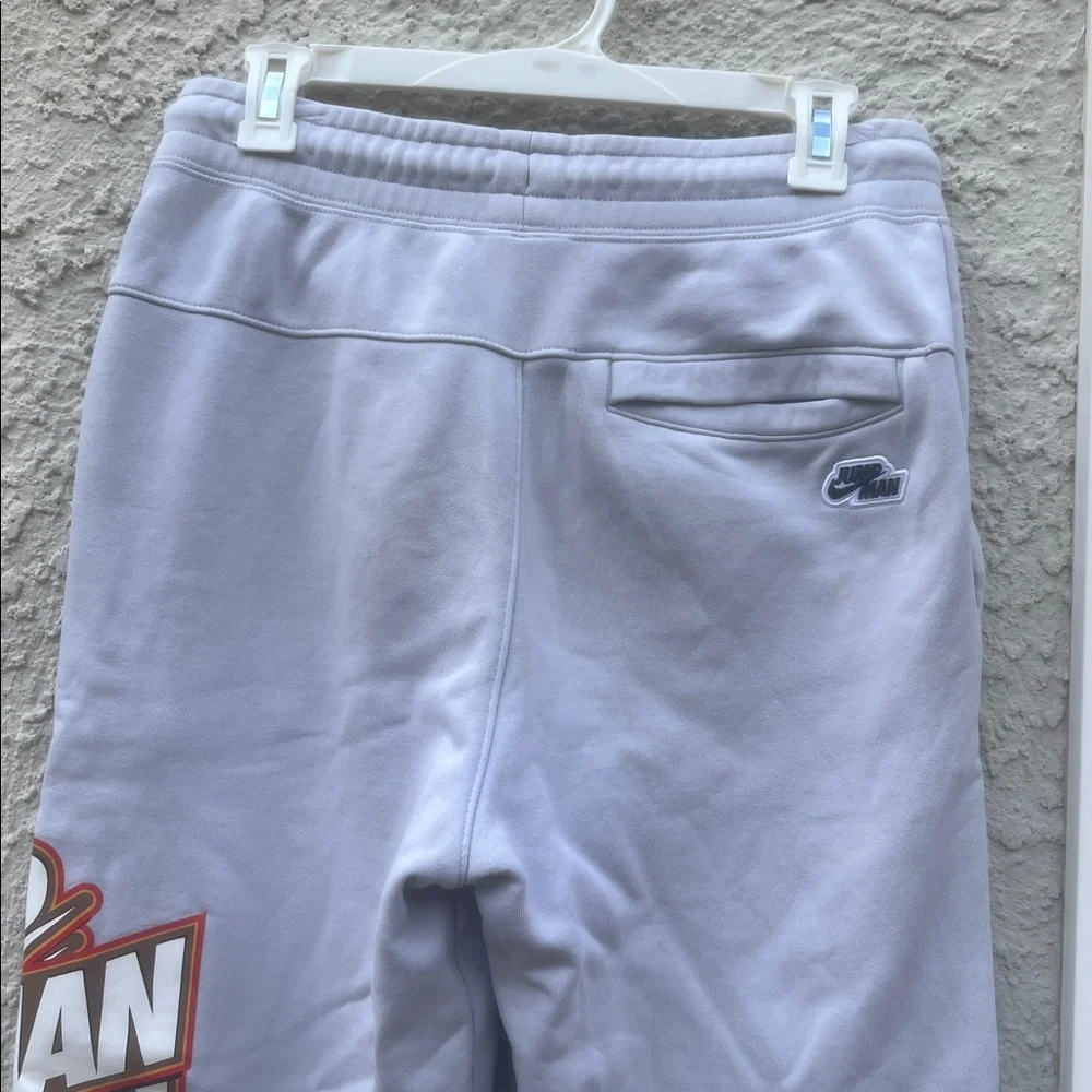 Jordan white nike left